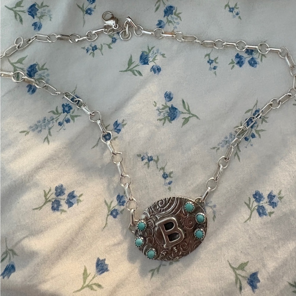 Wandering vaquera Layne necklace b